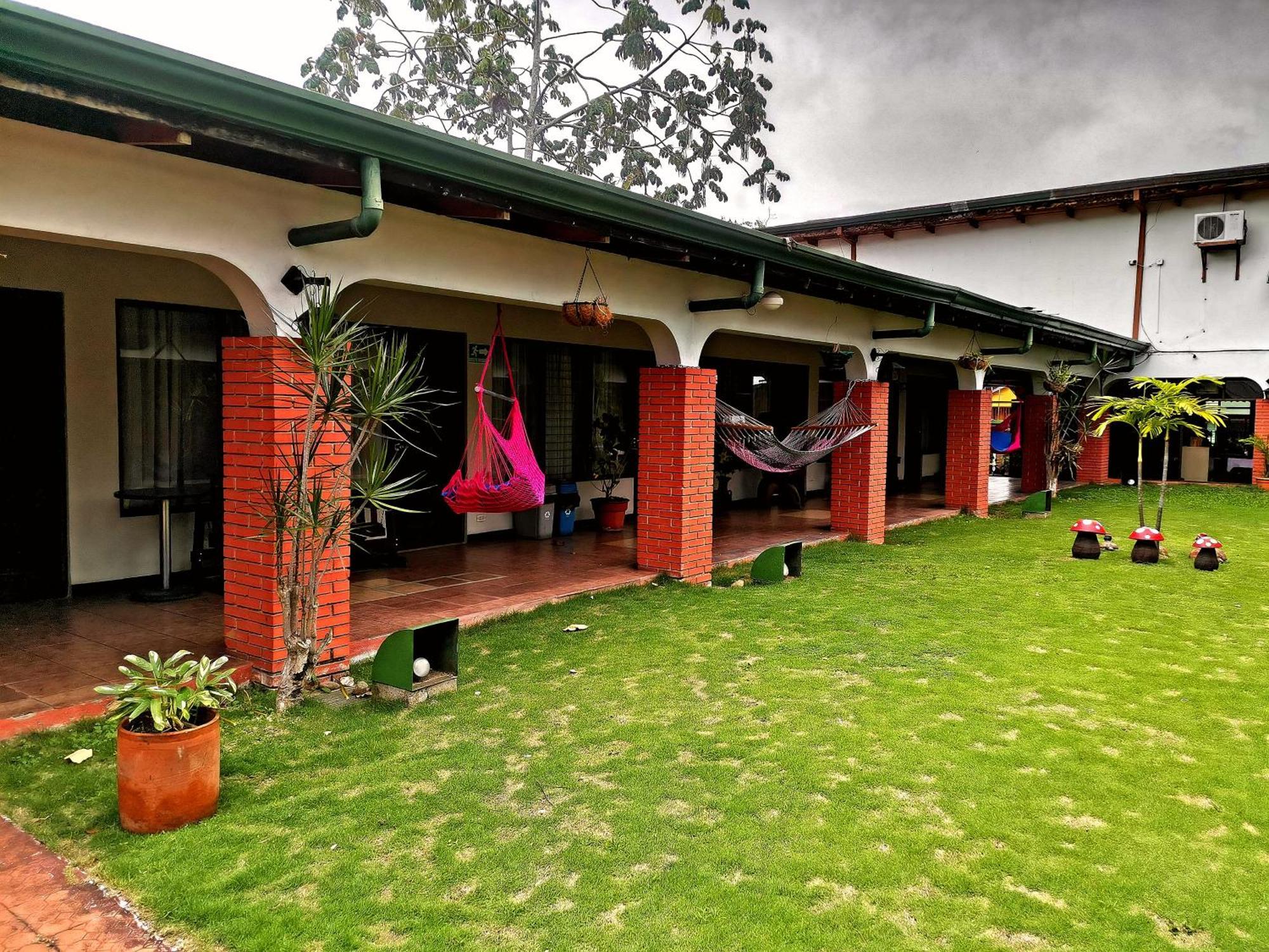 Hotel Wagelia Turrialba Exterior foto